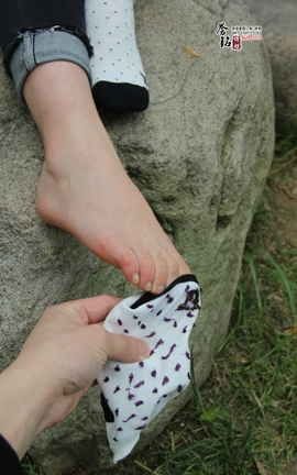 誉铭传媒(中学生棉袜套图)《五十五》_丽丝库