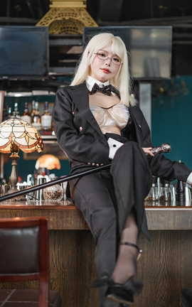 秋和柯基 舞台秀_丽丝库