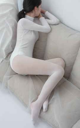 极品萝莉白丝 爱花写真ALPHA 007 纯白丝足 纯纯的爱_丽丝库