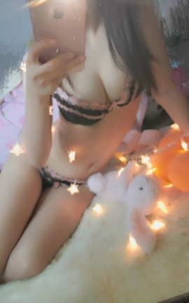 尤物少女(幼犬少女)-小夜灯_丽丝库