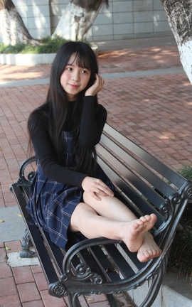 ecolog美足极品-萌萌哒妹子可爱的足的造型_丽丝库