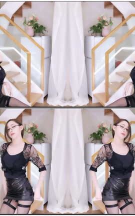 虎牙 暖暖(周童潼)-直播 魔法书福利 V118[1920X1080][2分9秒]_丽丝库