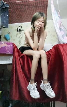 蕾蕾短丝套图-金晓蓉_丽丝库