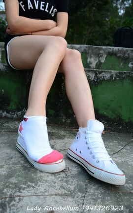 站前女神 恋足美腿棉袜女神级摄影套图 089_丽丝库