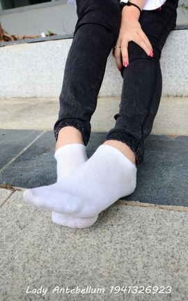 站前女神 恋足美腿棉袜女神级摄影套图 083_丽丝库