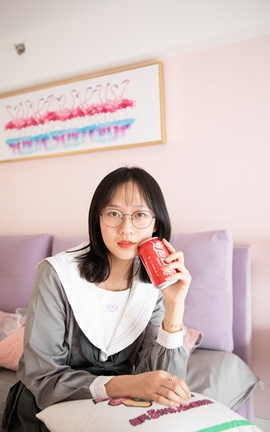 物恋传媒 No.112 落落 荷叶边加白色高筒袜，卡哇伊_丽丝库