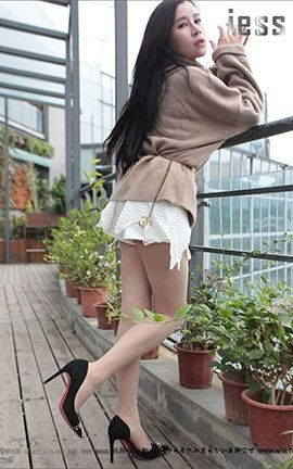 异思趣向IESS美足写真 丝足便当039 《柳钉高跟和超薄肉丝》YY_丽丝库