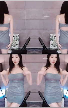 虎牙 暖暖(周童潼)-直播 魔法书福利 V390[1920X1080][4分45秒]_丽丝库