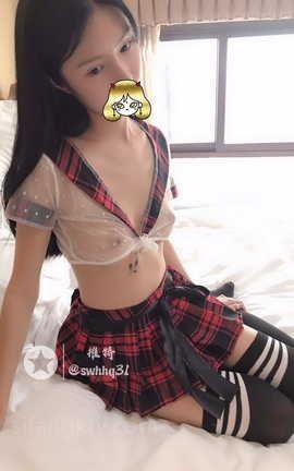 超清纯露出女神 swhhq31 办公室全露 part2_丽丝库