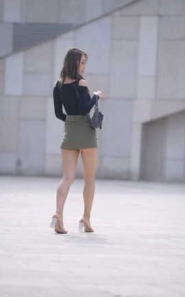 精选街拍作品 NO.0947 一始街拍作品 绿色短裙女孩 part3_丽丝库