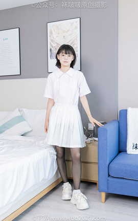 袜啵啵BoBoSocks NO.449 糯米 运动鞋、白棉袜、黑丝_丽丝库