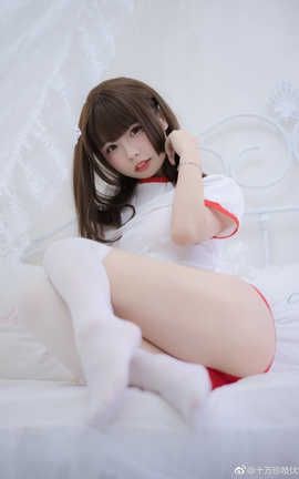 十万珍吱伏特-好冷，希望夏天能再穿上体操服_丽丝库