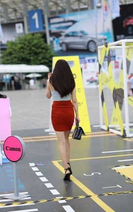 精选街拍作品 NO.0027 丰满美女姐妹原图 part1_丽丝库