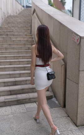 精选街拍作品 NO.1050 一始街拍作品 抹胸白裙 part5_丽丝库