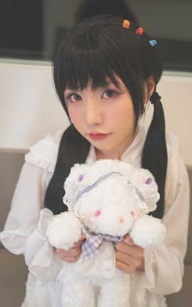 爆机少女喵小吉-末班地铁_丽丝库