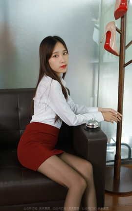 异思趣向IESS  2022.08.26 丝享家 1189 美子《红底朝天》_丽丝库