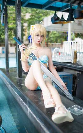 鳗鱼霏儿-King of Knight 泳池_丽丝库