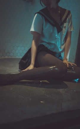 面饼仙儿-脑内少女 浴缸黑丝_丽丝库