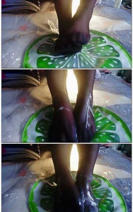 咩咩酱-第五期黑丝足控[20分06秒][164M]_丽丝库