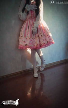 木花琳琳是勇者-NO.101 桌下小裙子白丝play!_丽丝库