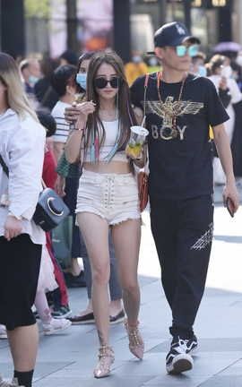 精选街拍作品 NO.1279 凯恩街拍作品 热裤_丽丝库