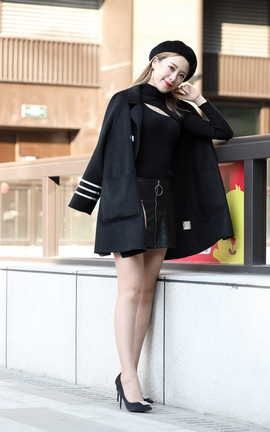 精选街拍作品 NO.0166 王曼妮丝袜系列 擦肩而过 part2_丽丝库