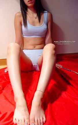 韩国丝袜趣向俱乐部(轻熟女写真Fetishkorea)-MD066_丽丝库