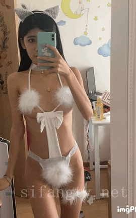 狗头大萝莉写真+露点视频 part3_丽丝库