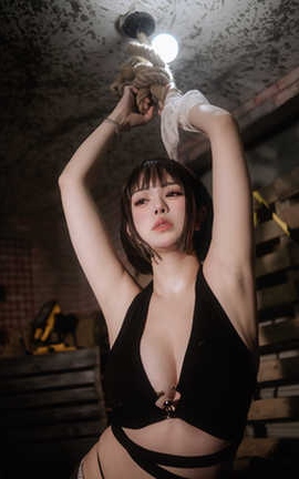 Tina很妖孽呀 短发女特工_丽丝库