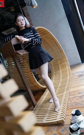 慕丝女郎MussGirl NO.262 超短裙肉丝美女_丽丝库