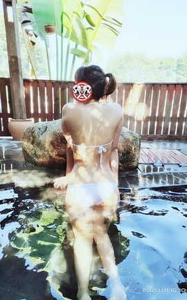 爱露出全站付费资源-原创区  天冷泡汤_丽丝库