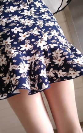 云宝宝er-宾馆黑丝诱惑_丽丝库