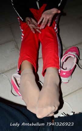 站前女神 恋足美腿棉袜女神级摄影套图 079_丽丝库