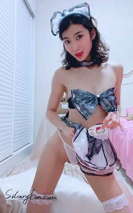 推特素人福利姬 灿灿举牌私拍_丽丝库