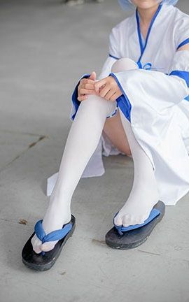 森罗财团 极品萝莉丝袜白丝写真 FREE-002 幼年拉姆蕾姆腿图场照_丽丝库