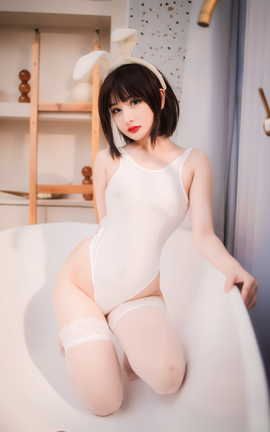 您的蛋蛋-兔年特辑透视死库水_丽丝库