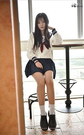 异思趣向IESS美足写真 丝足便当148 《棉袜JK》琪琪_丽丝库
