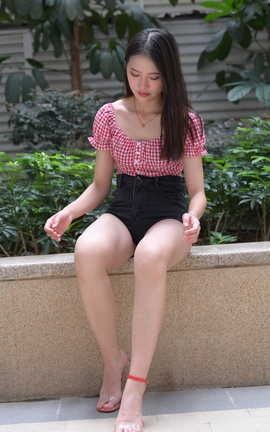 精选街拍作品 NO.0815 一始街拍作品 黑色热裤大长腿小姐姐 part8_丽丝库