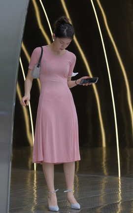 精选街拍作品 NO.1253 一始街拍作品 长裙美女 part7_丽丝库