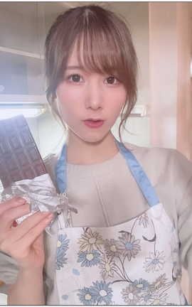 Fantia けん研-ご飯にする？私にする#1[2160X2880][17秒]_丽丝库