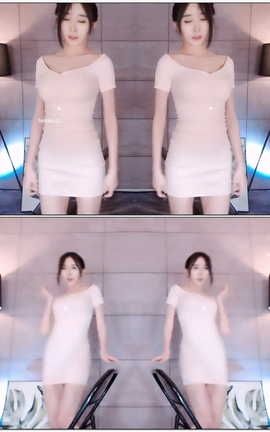 虎牙 暖暖(周童潼)-直播 魔法书福利 V286[1920X1080][3分41秒]_丽丝库