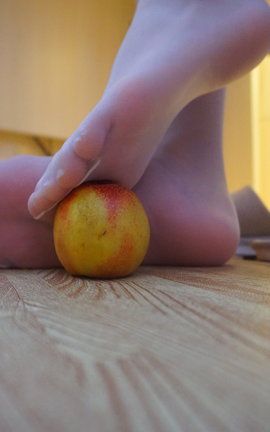 福利在线大图 宛如(爱笑的笑笑)-白丝_丽丝库