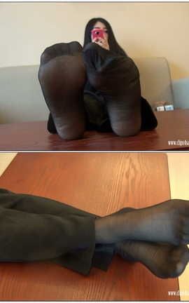 K&M足控脚底视频 88-美女刘冰黑丝袜靴袜脚[1920X1080][7分48秒]_丽丝库