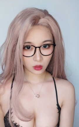 轩萧学姐 - 眼镜娘_丽丝库