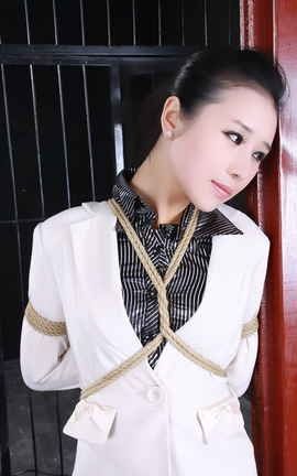 神艺缘-官方原版捆绑套图 Vol.117馨缘