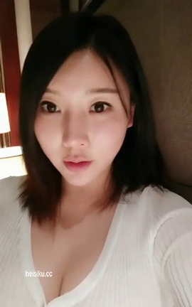 微密圈 童小芯(紫色哒豚豚) 合集 part8V25[272X480 30分52秒]_丽丝库