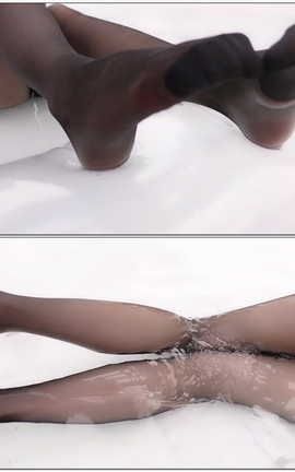 rioko凉凉子 - 天台竞泳#1[1920X1080][37秒]_丽丝库