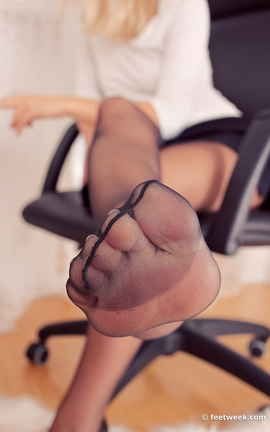 Feetweek 国外黑丝美足2010刊 0806_丽丝库