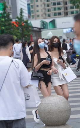 精选街拍作品 NO.1555 美腿闺蜜 part1_丽丝库