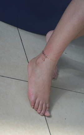 Pary摄影 NO.039 小燕的37码美脚_丽丝库